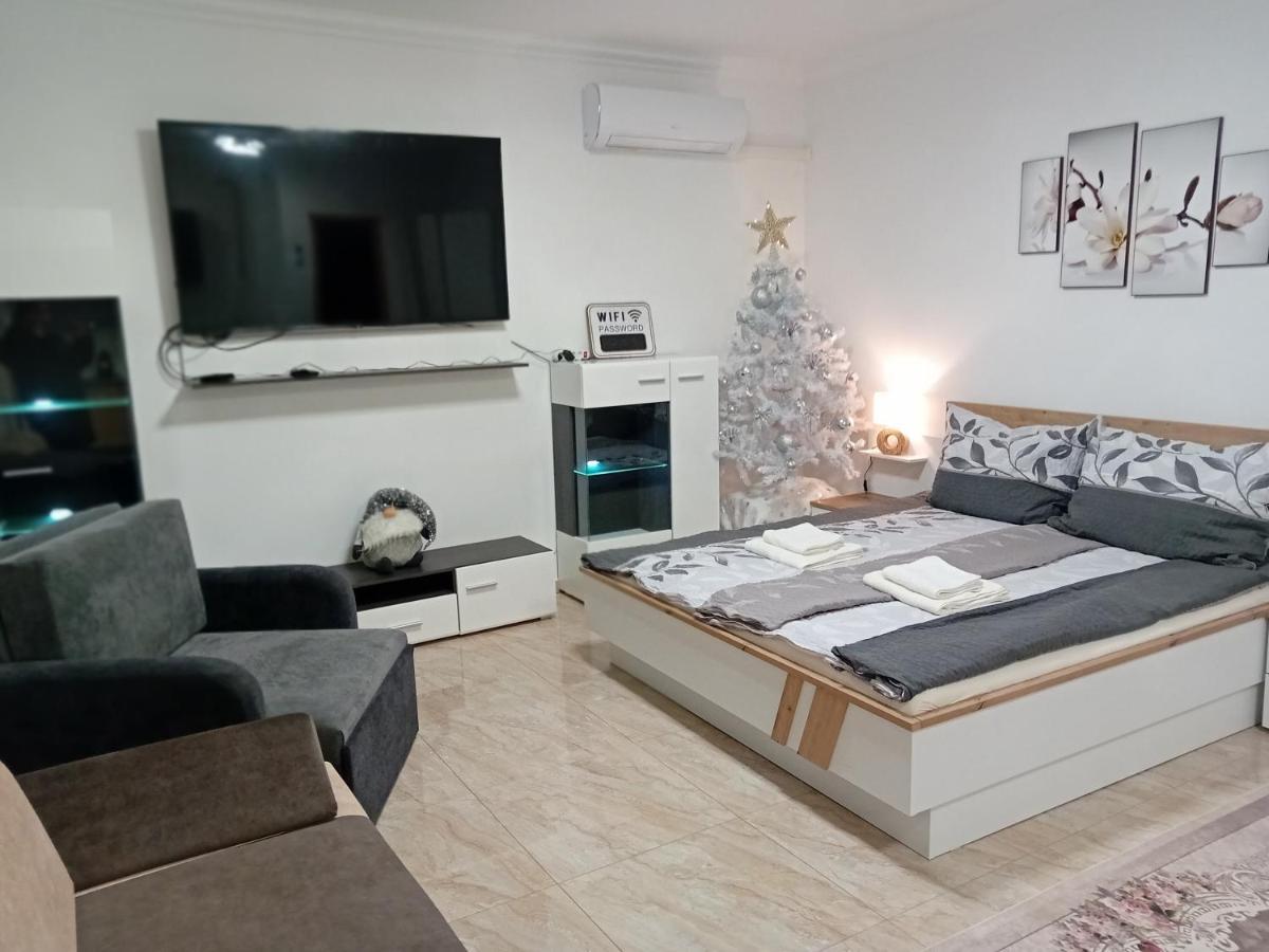 Hangjegy Apartman Debrecen Exterior photo